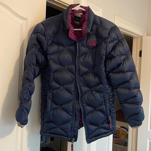 The North Face girls 550 down full satin blue quilted jacket size XL